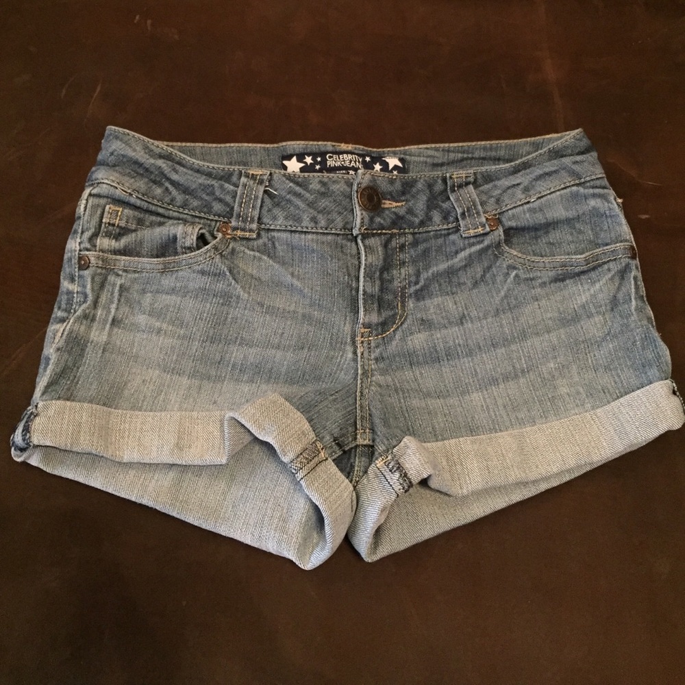 Celebrity Pink shorts- Sz 5
